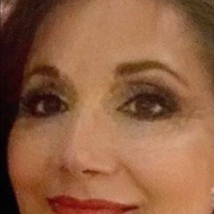 Meet your Posher, Cynthia